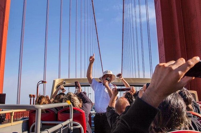 2-Day San Francisco Hop on Hop off Bus Tour + Bonus Night Tour - Chinatown and Lombard Street
