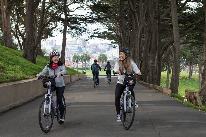24-Hour Bike Rental in San Francisco - Ghirardelli Square and Aquatic Park