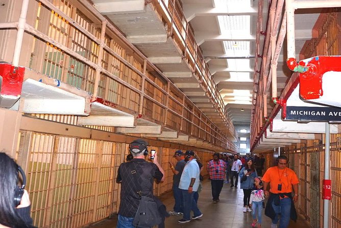 Best Alcatraz Prison Tickets & San Francisco Combo Tour - Getting to Alcatraz from Pier 33
