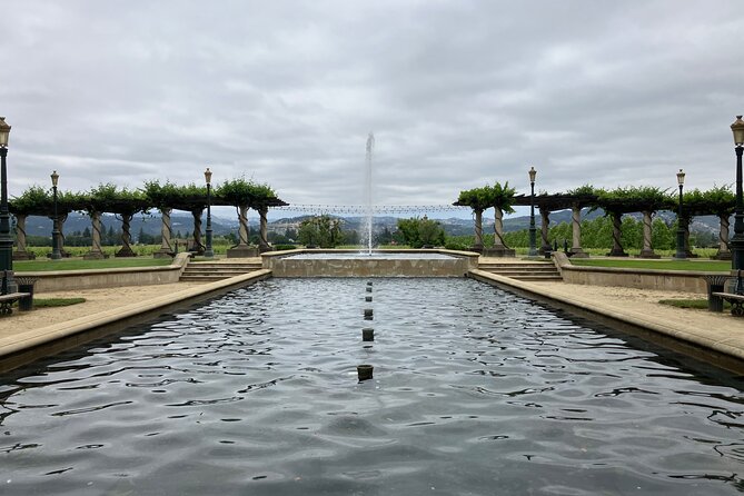 Best Private Wine Tours of Napa Valley-Sonoma for up to 8 people - What the chauffeur-guide adds to the day