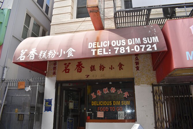 Chinatown Food & History Walking Tour - Small Group - Dim sum at Delicious Dim Sum