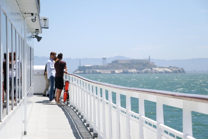 City Cruises San Francisco: Premier Brunch Cruise - Music, service, and the mood onboard