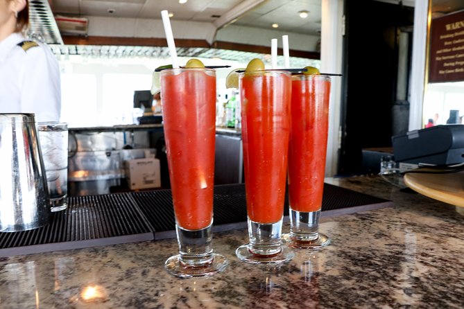City Cruises San Francisco: Premier Brunch Cruise - Pier 3 departure and the first half hour