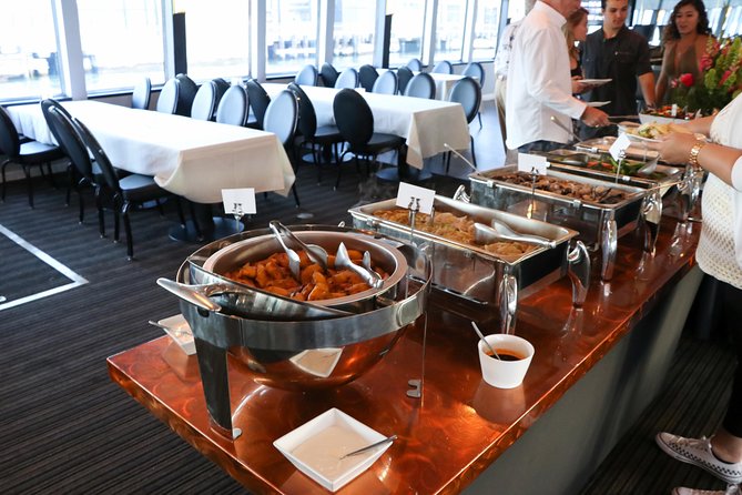 City Cruises San Francisco: Signature Dinner Cruise - The buffet, meal timing, and food expectations