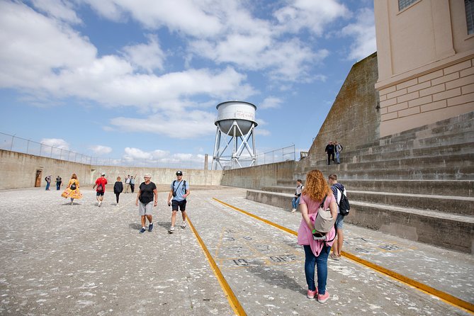 Combo Tour: Alcatraz Island and San Francisco Grand City Tour - Chinatown and North Beach from the coach