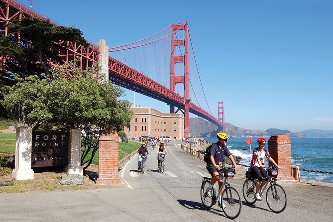 Golden Gate Bridge Guided Bicycle Tour with Lunch at Local Hotspot - The Palace of Fine Arts and Crissy Field