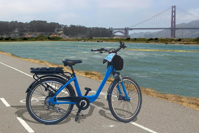 Golden Gate Bridge to Sausalito Self-Guided Bike Tour - The first city miles require care