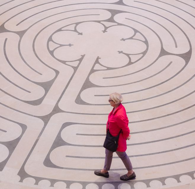 Grace Cathedral: Explore the Beauty (Entry + Self-Led Tour) - Arriving at the top of Nob Hill
