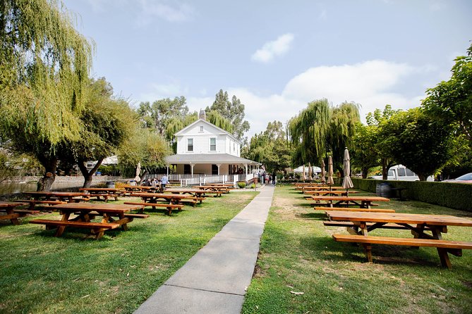 Napa and Sonoma Wine Country Full-Day Tour from San Francisco - Sonoma Plaza gives the day breathing room