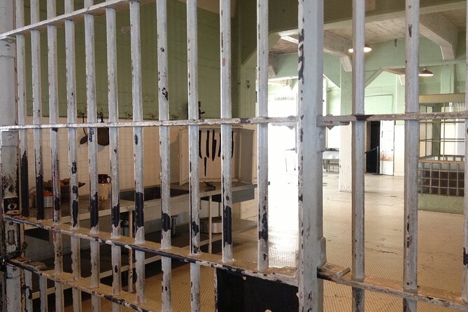Official Alcatraz Island Prison Tour and San Francisco Bay Cruise - Who will enjoy this combination most?
