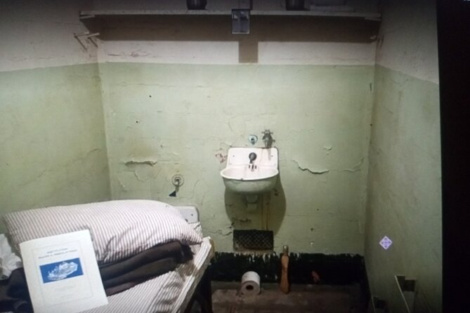 Official Alcatraz Island Prison Tour with Free App Audio Packages - Should you book it?