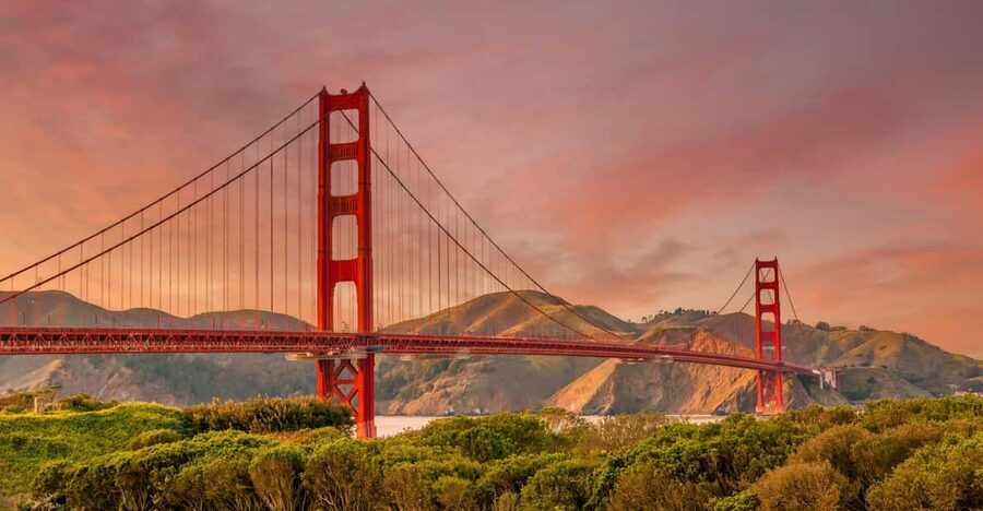 Portrait Session at Golden Gate Bridge SF - Why the Golden Gate Bridge makes a strong portrait setting