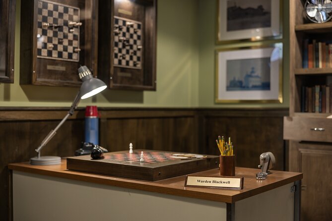 Prison Break Alcatraz Escape Room in Fisherman's Wharf - Why teamwork matters more than individual cleverness