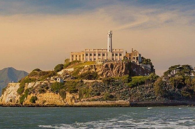 Private 2-Hour Alcatraz App Guided Tour - The free cellhouse audio tour versus the paid app