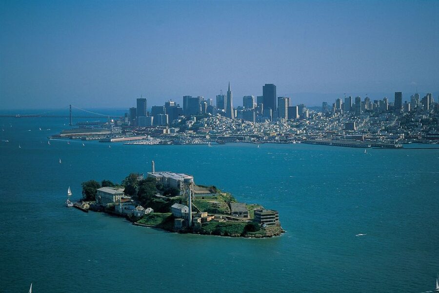 San Francisco: 2 Day Hop-On Hop-Off 20-Stop Deluxe Bus Tour - Key points at a glance