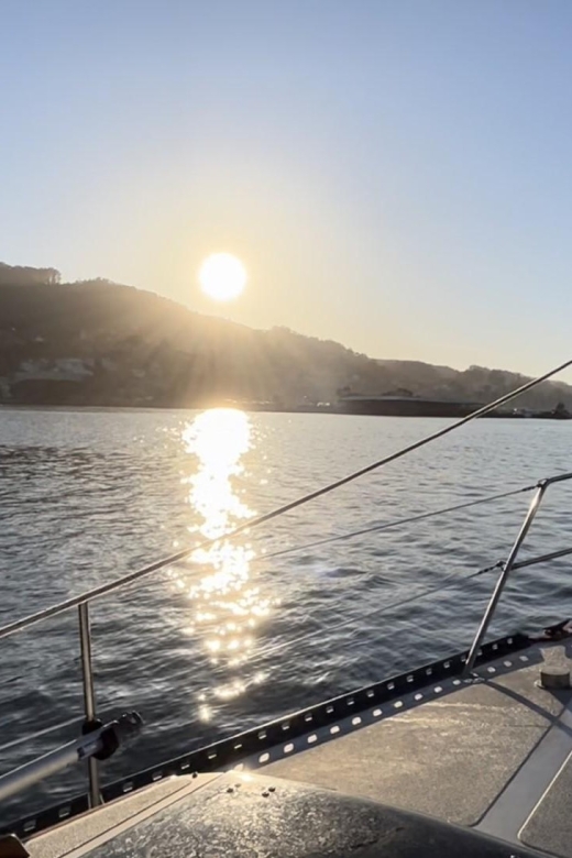 SAN FRANCISCO: (2hr) SUNSET Sailing Experience on SF Bay - Returning along the Sausalito side