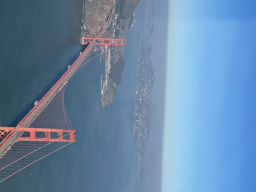 San Francisco: Airplane Private Bay Tour - From Hayward Airport to the Bay Waterfront