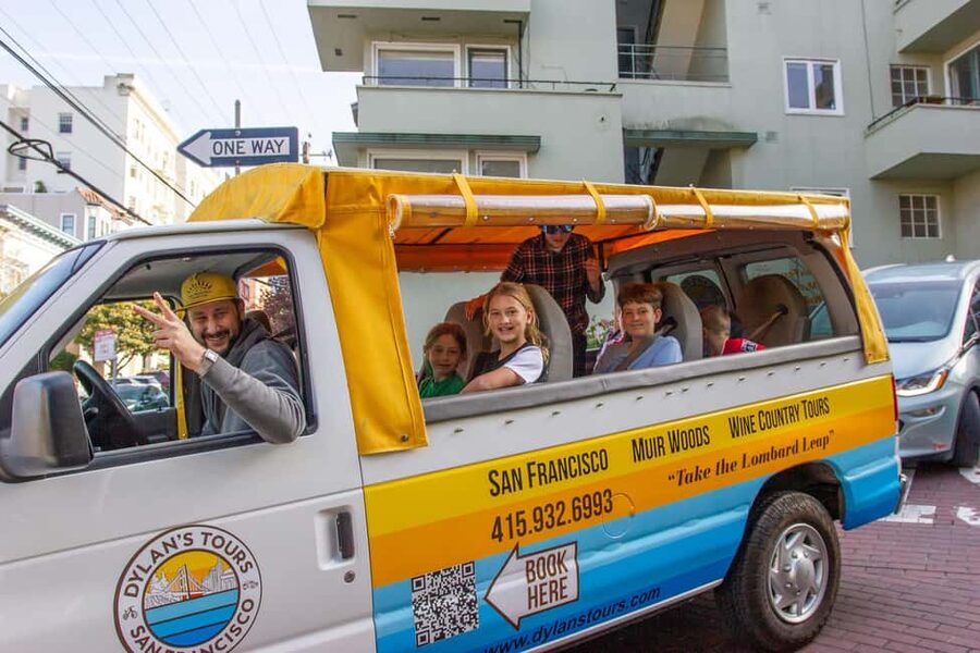 San Francisco: Alcatraz Admission + City Highlights Tour - The Lombard Street ride is the unusual feature