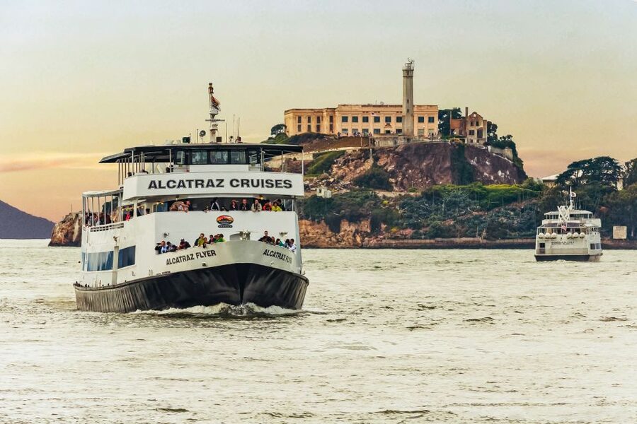 San Francisco: Alcatraz, Fisherman’s Wharf & Optional Extras - Taking the ferry to Alcatraz