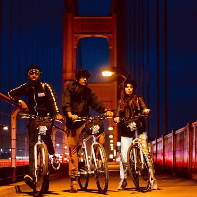 San Francisco: Alcatraz Island Tour with 1 Hour Bike Rental - What the cell house audio tour adds