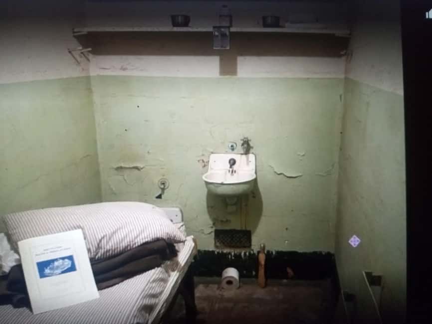 San Francisco: Alcatraz Island Tour with 1 Hour Bike Rental - Collecting the bike near Union Square