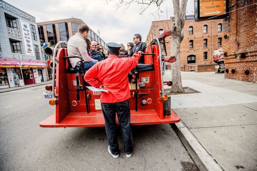 San Francisco Bay: 90-Minute Fire Engine Tour - What the guide adds to the ride