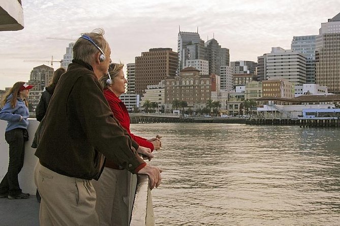 San Francisco Bridge-to-Bridge Cruise (90 Minutes) - Alcatraz and Treasure Island from the boat
