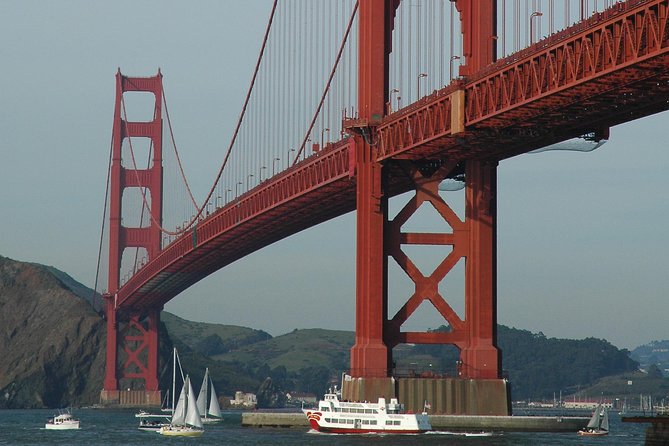 San Francisco Bridge-to-Bridge Cruise (90 Minutes) - Audio commentary: useful, but choose your seat carefully