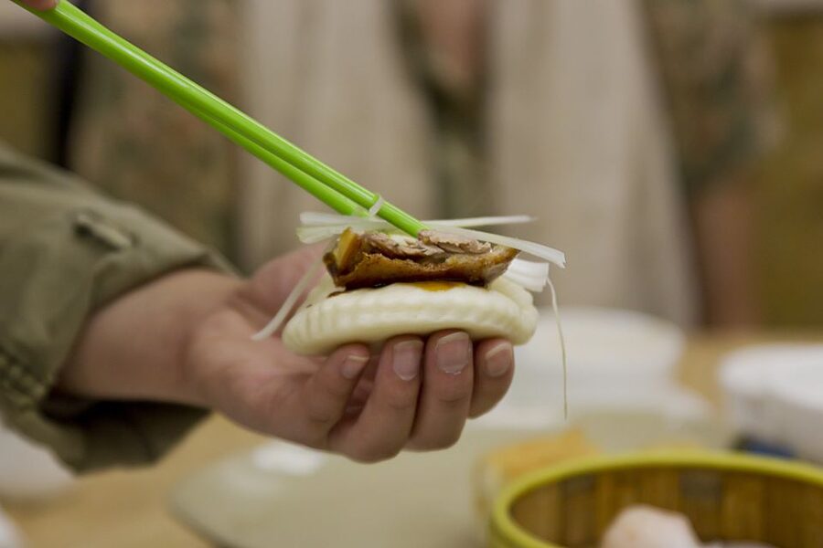 San Francisco: Chinatown Walking Food Tour - Fortune cookies, a Buddhist temple, and a Chinese market