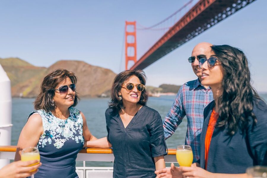 San Francisco: City Cruises Buffet Lunch or Dinner Cruise - Lunch: lighter food and broad daytime views