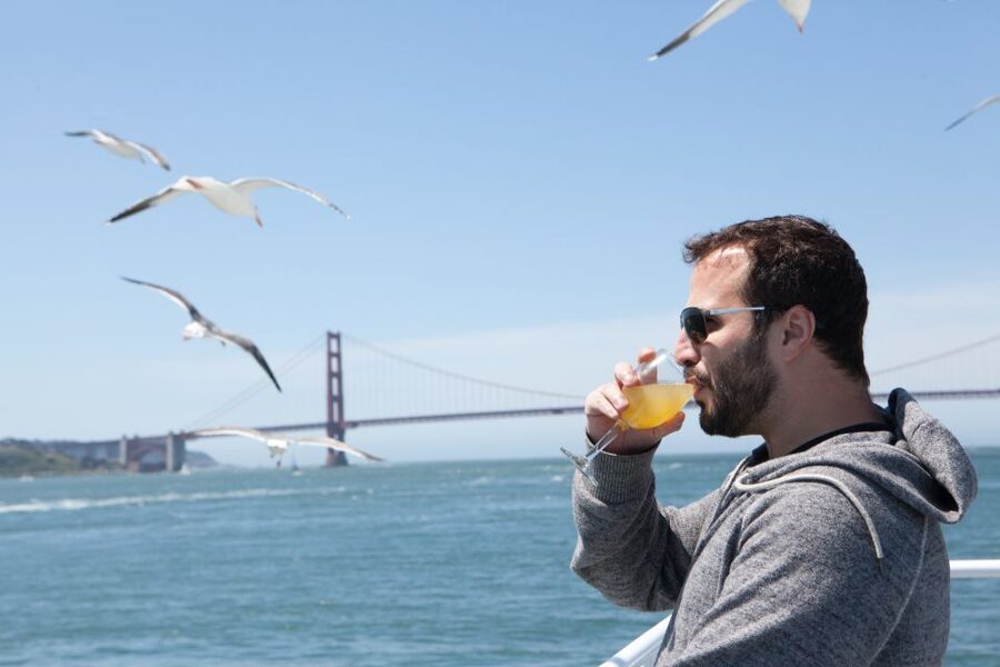 San Francisco: City Cruises Premier Brunch or Dinner Cruise - How the service and entertainment affect the experience