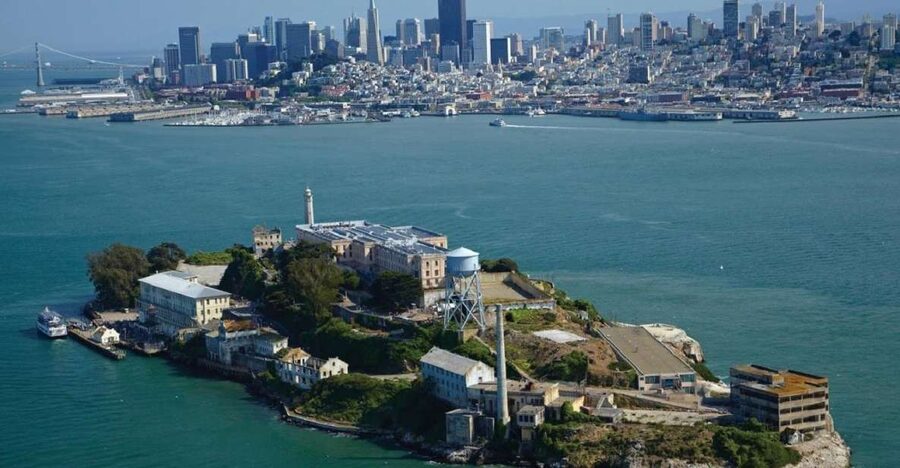 San Francisco: City Tour and Alcatraz Entrance Ticket Combo - Starting at Union Square or Fisherman’s Wharf