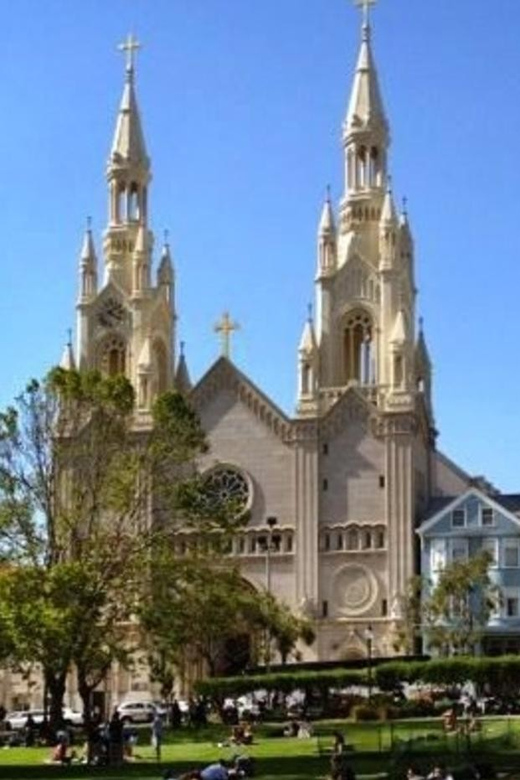 San Francisco : Downtown Private Walking Tour With A Guide - A look toward the Embarcadero Farmers Market