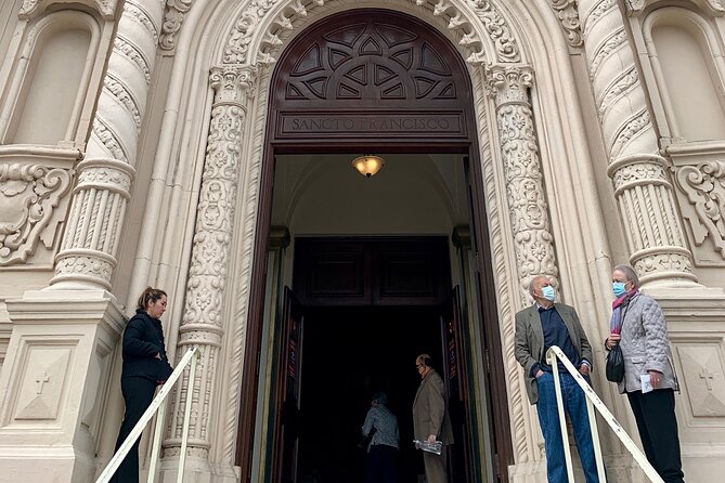 San Francisco: Food + History + Art Tour - Mission Street and the first food tastings