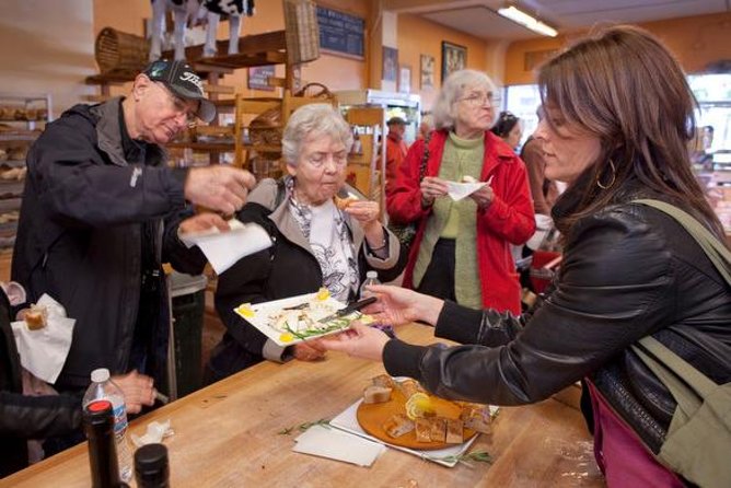 San Francisco Food Tour: Ferry Building and Ferry Plaza Farmers Market - The outdoor market: seasonal fruit, growers, and local character