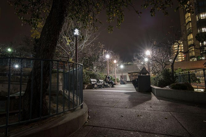 San Francisco Ghost Tours: Gold and Ghouls Tour - The Fairmont, earthquakes, and a hotel with a troubled past