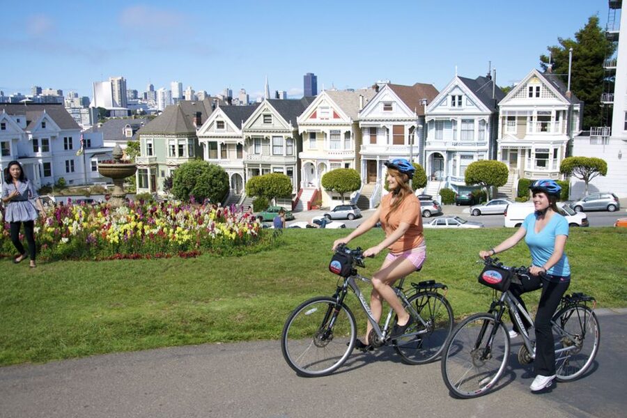 San Francisco: Go City Explorer Pass with 2-5 Attractions - Aquarium of the Bay and the waterfront choices