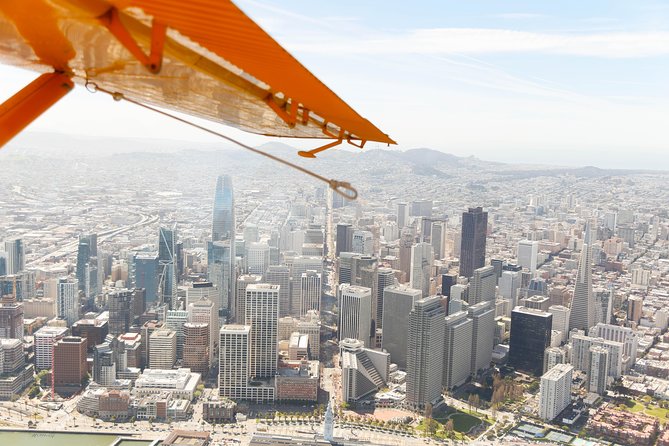San Francisco Golden Gate Seaplane Tour - The Golden Gate Bridge from a seaplane