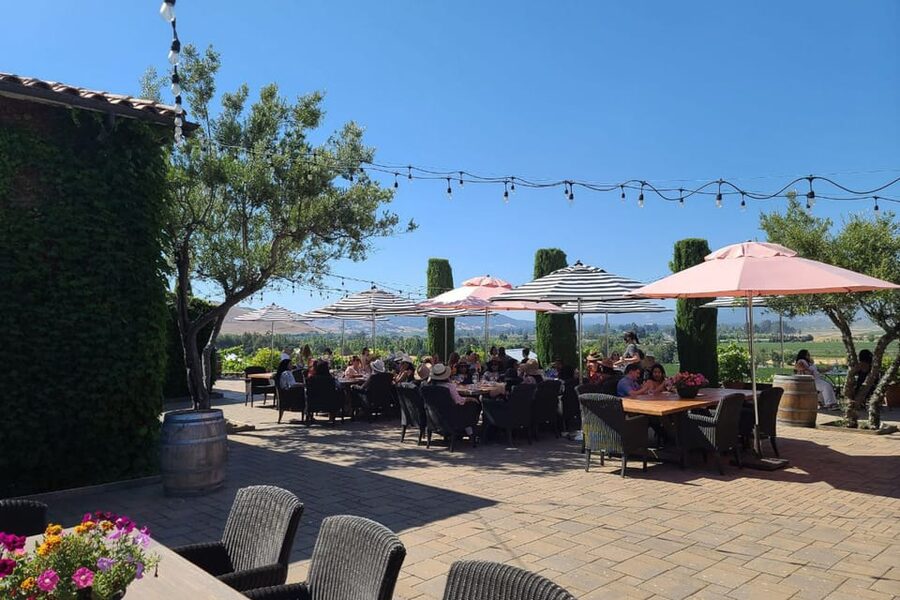 San Francisco: Half-Day Wine Tour with 2 Tastings Included - Lunch around Sonoma Plaza, with the cost kept separate