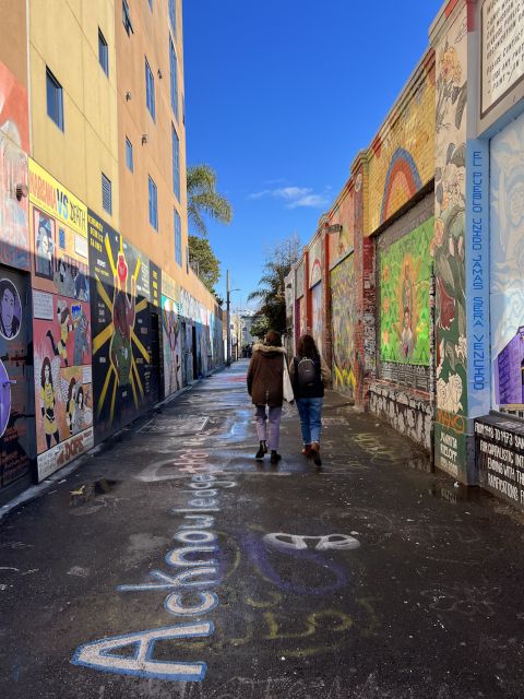 San Francisco : Mission and Castro districts tour in French - The Castro section: history on ordinary streets