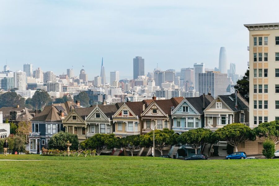 San Francisco: Movie Filming Locations Bus Tour - The actor-guide makes the difference