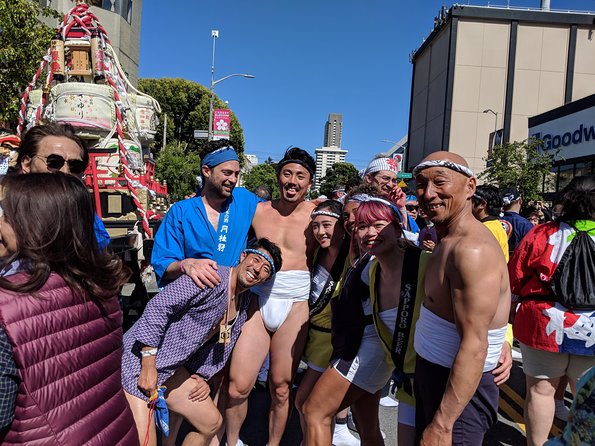 San Francisco Private City Tour - The Waterfront, Ghirardelli Square, and the Wharf