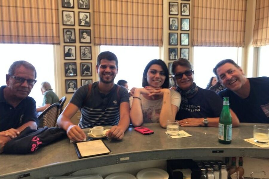 San Francisco: Private custom tour with a local guide - Meeting your guide in San Francisco