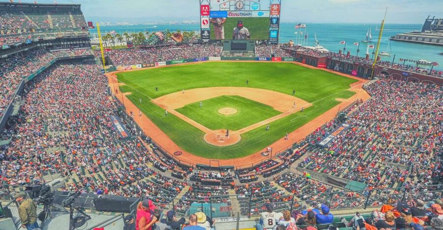 San Francisco: San Francisco Giants Baseball Game Ticket - Why Oracle Park makes this game different