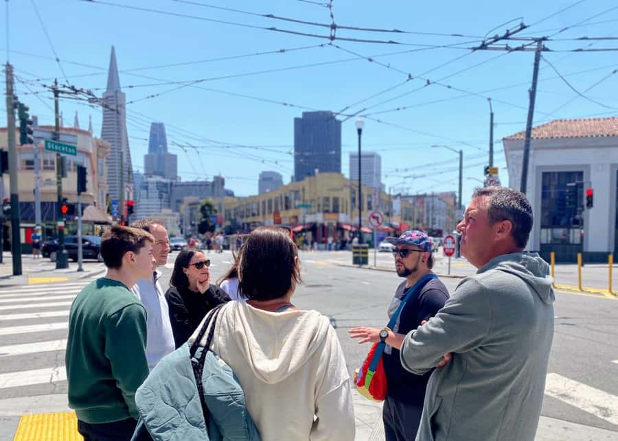San Francisco: Secret Food Tour of North Beach and Chinatown - Starting at the Cable Car Museum