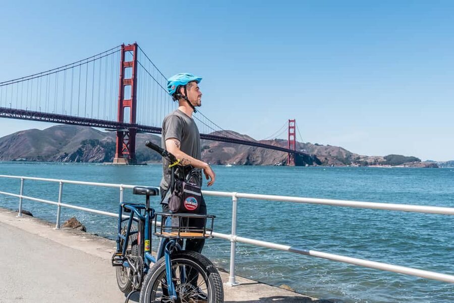 San Francisco: Self-Guided Bike Rental - The waterfront ride through Aquatic Park and Fort Mason