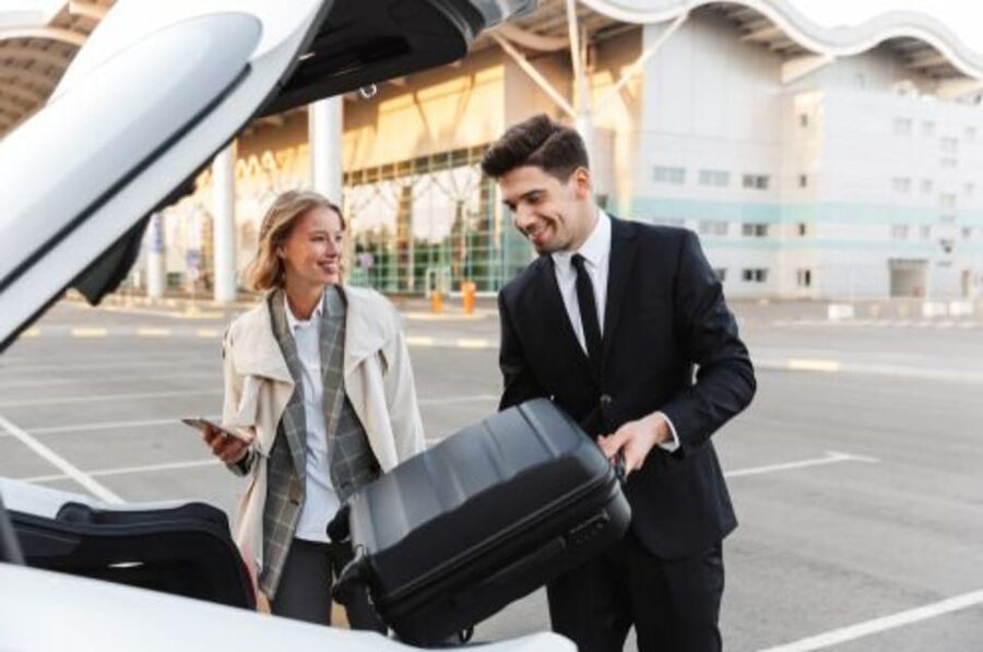 San Francisco: SFO Airport Private Transfer to Downtown - How the driver communication works