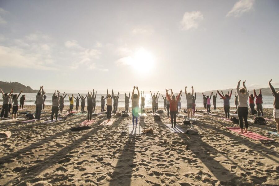 San Francisco: Silent Disco Yoga at Baker Beach - What 75 to 90 minutes feels like