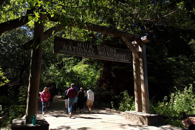 San Francisco Super Saver: Grand City Tour plus Muir Woods & Sausalito Day Trip - The Presidio and the Pacific edge