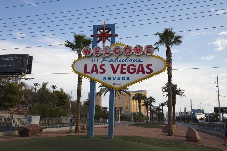 San Francisco: Yosemite, Las Vegas, Bryce & Zion, 6-Day Tour - Day 3: From Stevenson Ranch to Las Vegas